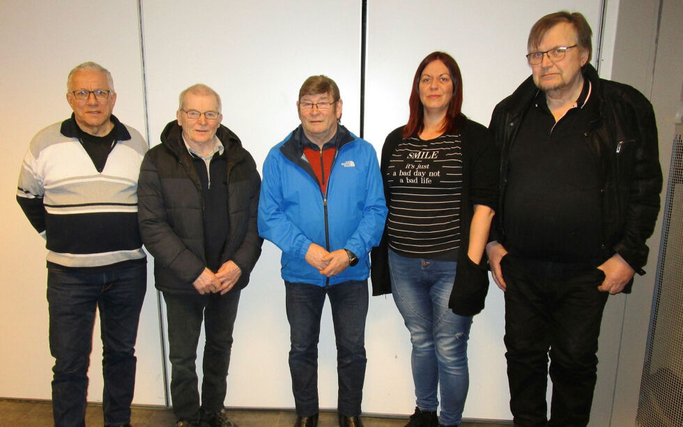 Det nye styret i Finnmark sjølaksefiskerforening består av (fra venstre) Arne Josvald Sabbasen, Knut Lauritsen, Roald Nilssen, Lena Olsen og Ronny Olsen.
BEGGE FOTO: PRIVAT