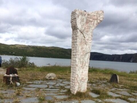 Skammelig stygt ved Savio-monumentet