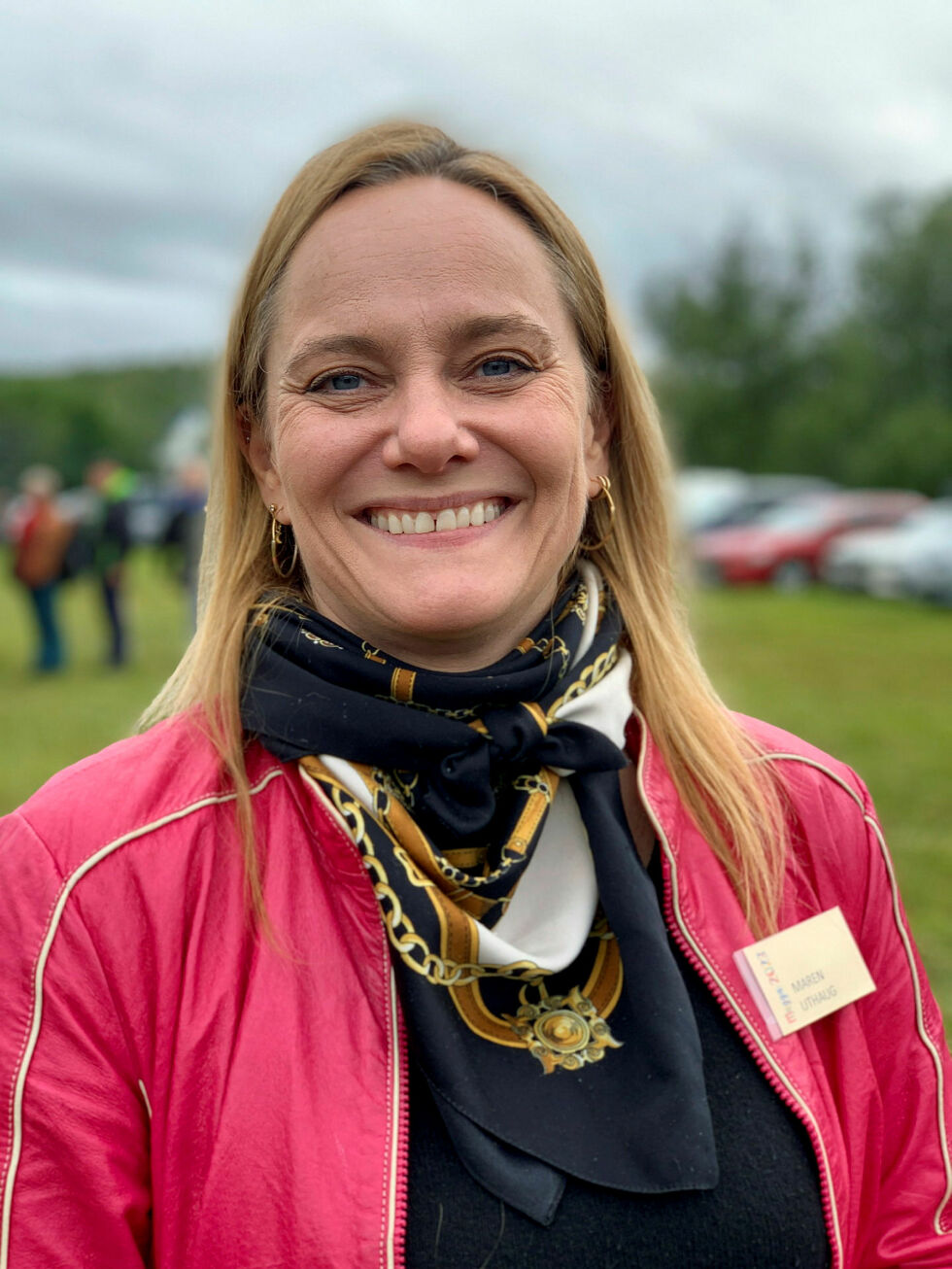 Den kjente danske forfatteren og tegneren Maren Uthaug fikk kanskje noen ideer til en ny roman i Bente Persens foredrag om tidligere generasjoner.
 Foto: Irmelin Klemetzen