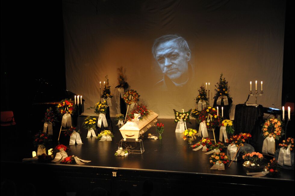 Nils Utsi døde 1. januar i år. Lørdag ble han begravet i Birkestrand i Austertana.
 Foto: Erik Brenli