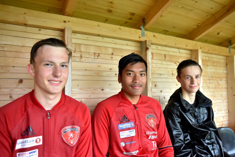 Viktor Hansen, Key Persen og Adrian Haugli Rasmussen er samsvarte i at de drar til verdens største fotballturnering for å skåre mål og jakte gullet.
 Foto: Henriette Lille