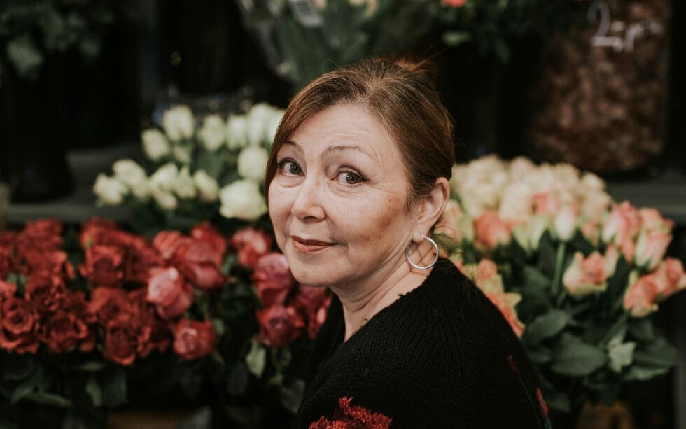 Eli Annie Juliussen Lorås har gitt ut barneboken «Dorskevuona mánát -Barna i Torskefjorden». (Foto: TSFoto Design.)