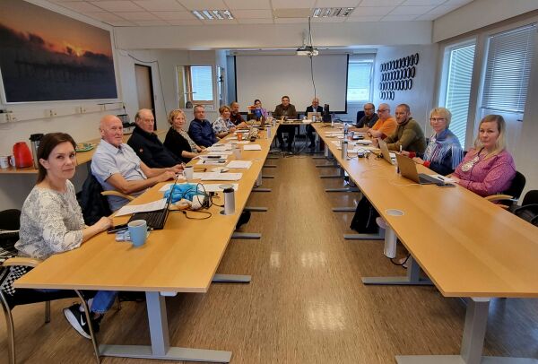 5 av 15 i kommunestyret takker for seg