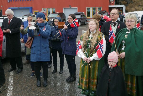 Trosset kulda og sang