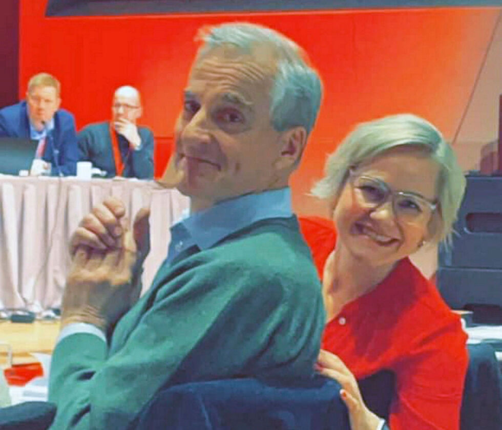 Statsminister Jonas Gahr Støre besøkte årsmøte i Trøndelag Ap. Ingvild Kjerkol ble gjenvalgt som fylkesleder. Kjerkol sitter i regjeringa, som helse- og omsorgsminister.
 Foto: Trøndelag Ap