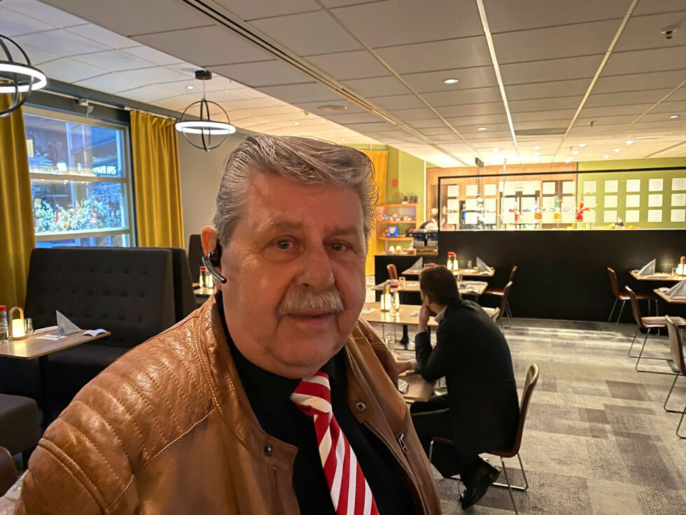 FrPs kommunestyrerepresentant Staal Nilsen mener det bli helt feil at de færreste politikerne fikk muligheten til å først finne, så lese dommen.
– Man kan ikke sende ut en slik lang og tung dom to dager før et møte.
Foto: Hallgeir Henriksen