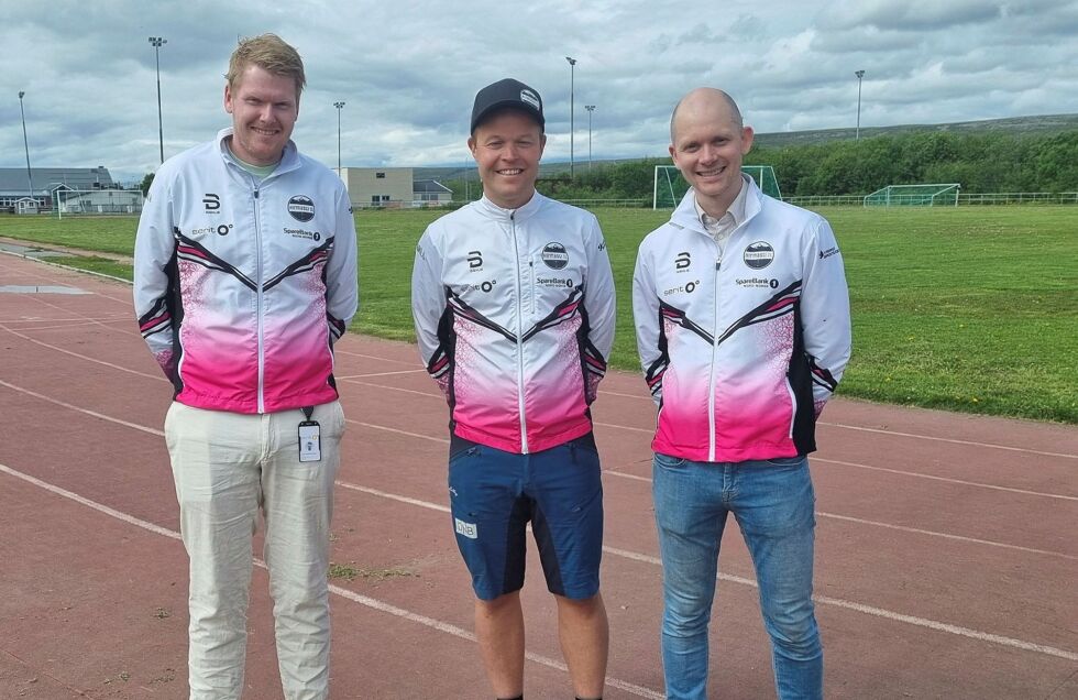 Jonas Rushfeldt Sjøtun (fra venstre), Espen Mikkelsen og Greger Lyngedal Wian i Hirmasti IL er alle sentrale i det som ligger an til å bli en stor løpsdag i Vadsø onsdag.
 Foto: Torbjørn Ittelin