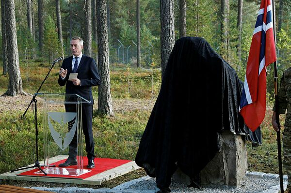 Avduket minnestein over partisanenes innsats