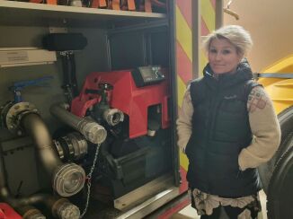 Advarer mot bruk av flammer