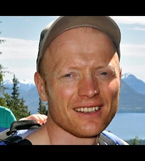 Stian Stensland forsker på bærekraftig laksefisketurisme.
 Foto: NMBU (Norges miljø- og biovitenskapelige universitet på Ås
