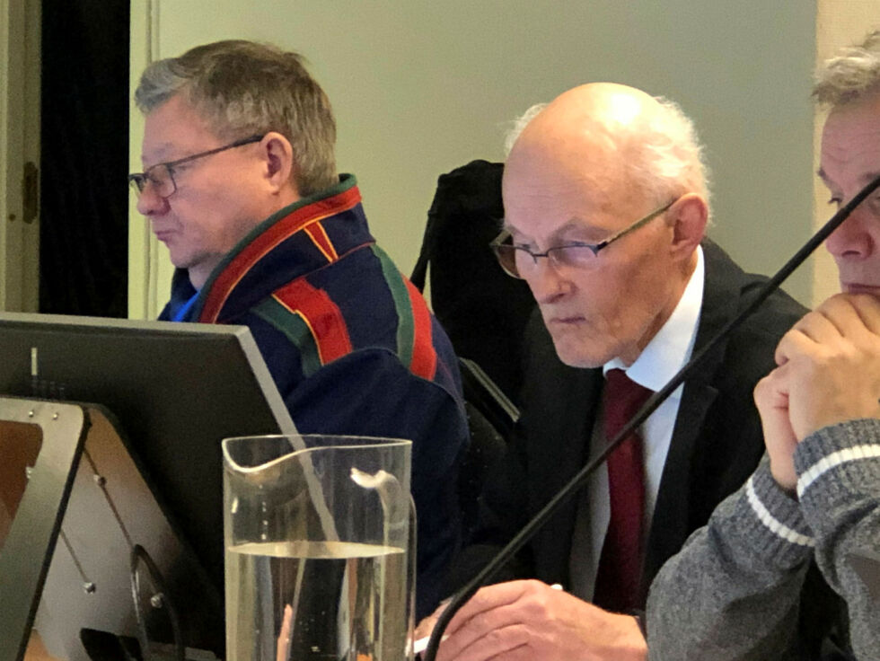 – Når reineierne alene ikke kunne få eiendomsrett, var FeFo den beste løsningen mener Máhkarávju siida, forklarer siidaens advokat John Jonassen. I bakgrunnene FeFo-direktør Jan Olli.
 Foto: Stein Torger Svala