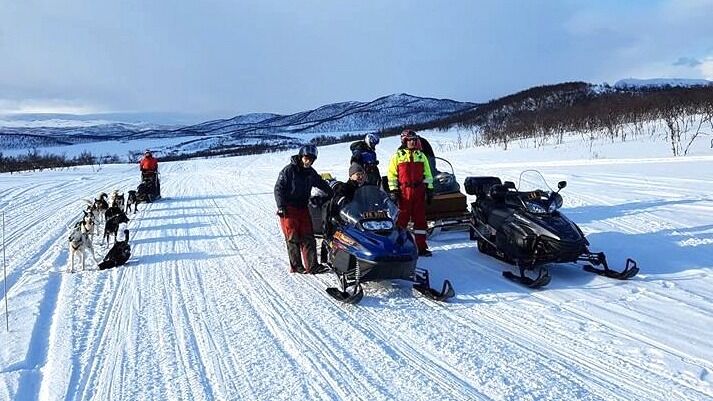 Sneforholdene på fjellet er gode, dette bildet er tatt torsdag i forrige uke, da var det full vinter i skuterløype 6B i Tana,  Smalfjord–løype 6A.
 Foto: Tom Hardy