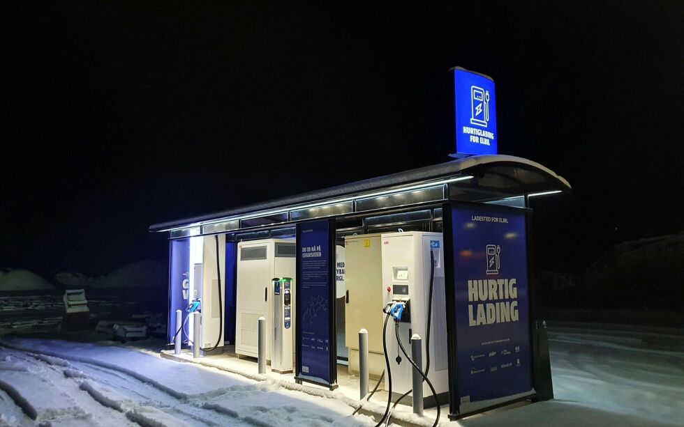 Ladestasjonen i Varangerbotn var klar for å gi strøm til elbil-eiere tidligere denne uka.
FOTO: TORBJØRN ITTELIN