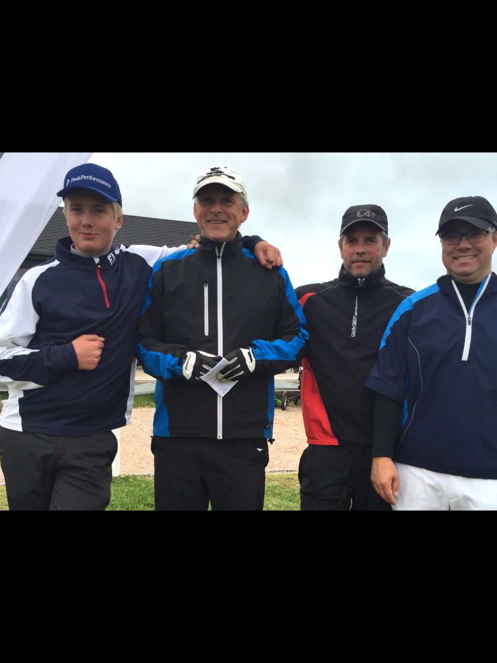 Det ble en spennende finale-flight i herrenes A-klasse med Johannes Betsi (fra venstre), John Arve Rognmo, Ståle Karlsen og Alf Rune Planting Mathisen, der Rognmo til slutt stakk av med seieren.
 Foto: Per Ivar Harila