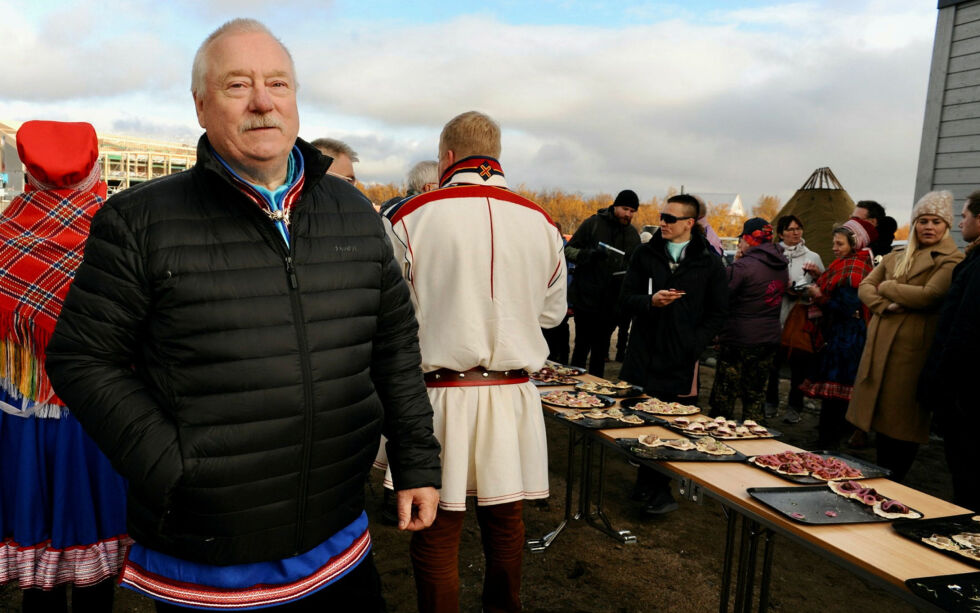 Ordfører Hans Isak Olsen ser lyst på fremtiden, og tror Kautokeino kommune fortsatt vil være stabil i årene som kommer.
 Foto: Rita Heitmann