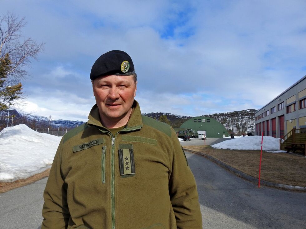 Jørn Erik Berntsen står fast ved at i tilfeller der det står om liv og helse, vil militærleiren slippe sivile gjennom.
 Foto: Kris­tin Ma­rie Erics­son (Arkiv)