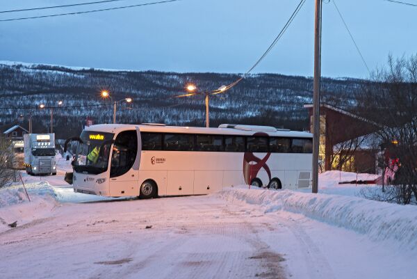På vei og sjø til Hammerfest sykehus