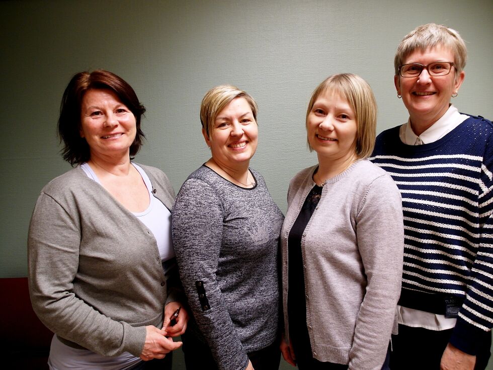 Fra venstre: Anette Sandslett, Hege Håkonsen, Sølvi Anette Johannessen og Anne-Kari Iversen. Åsun Marie Øien Josefsen var ikke tilstede da bildet ble tatt.
 Foto: Kirsten Greiner Ovesen