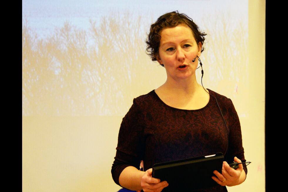 Ingen fare, tradisjonen går videre. Tromsø-ordfører Kristin Røymø (AP) vil møte samefolket korrekt antrukket.
 Foto: Steinar Solaas