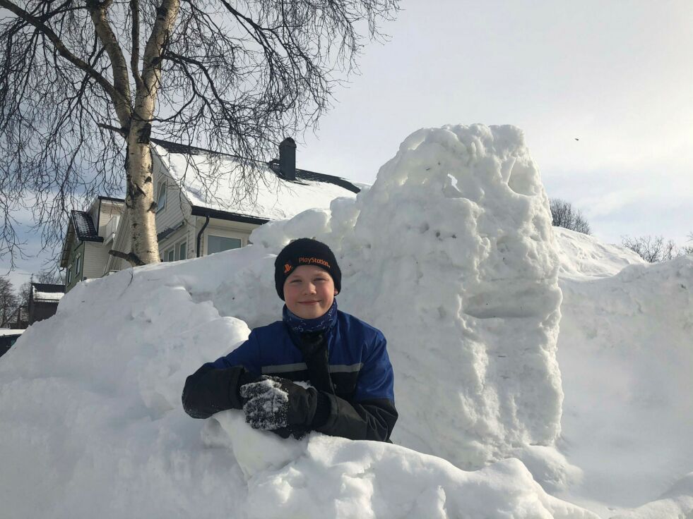 Martin Håkonsen har laget et skikkelig fint byggverk av sne.
ALLE FOTO: Birgitte Wisur Olsen