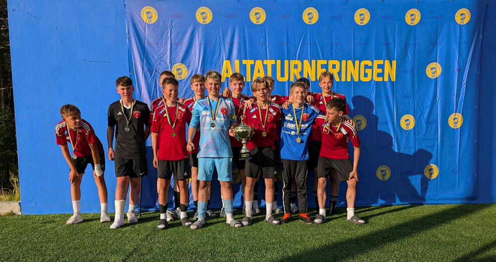 Porsanger IL Gutter 15 etter A-finalen i Altaturneringen. Skjermbilde fra  Porsanger ILs facebookside.
 Foto: Privat