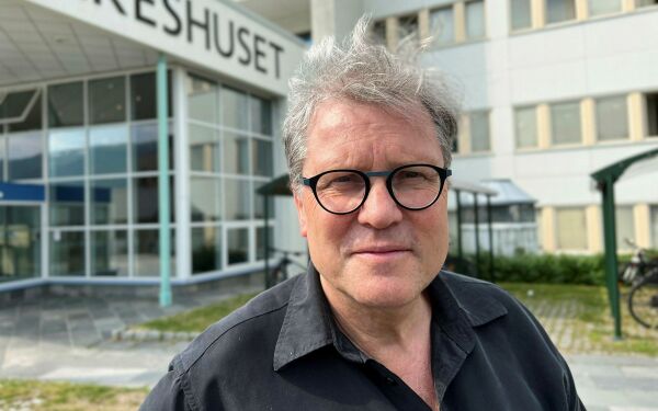 Går av etter 30 år i fylkeskommunen