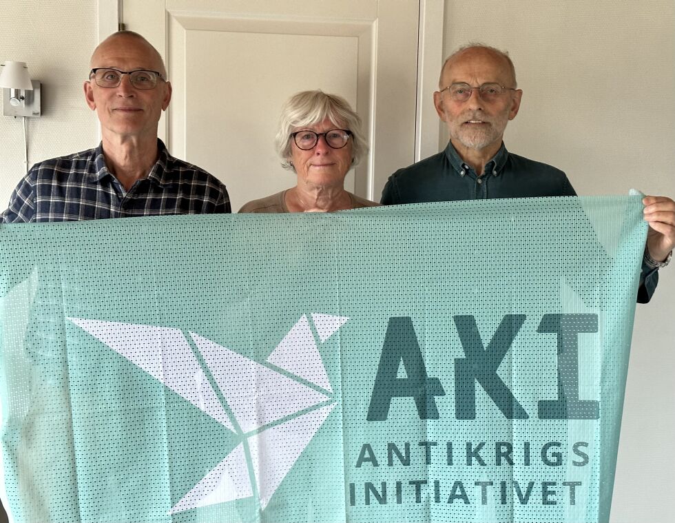 Kolbjørn Schanche, Toril Konst og Torgeir Engstad, styret Antikrigsinitiativet i Tromsø
 Foto: Presse