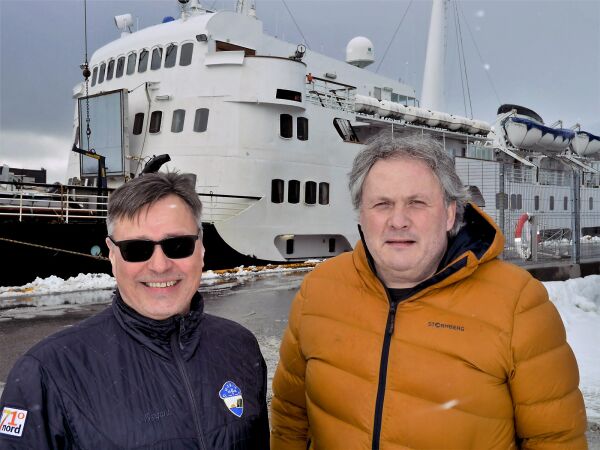 Utreder strøm i havna