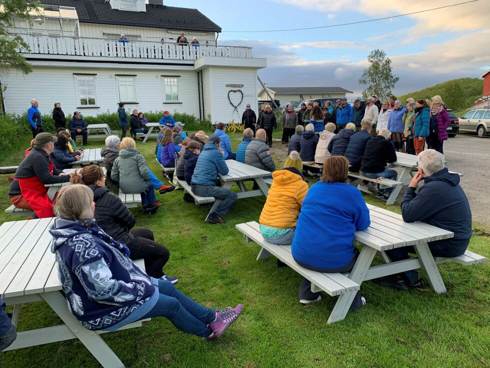 Crescendos konsert utenfor Borthen i Jarfjord sist fredag, ble det store høydepunkta for de fleste av dem som møtte opp. Foto: Øystein Yngve Hansen