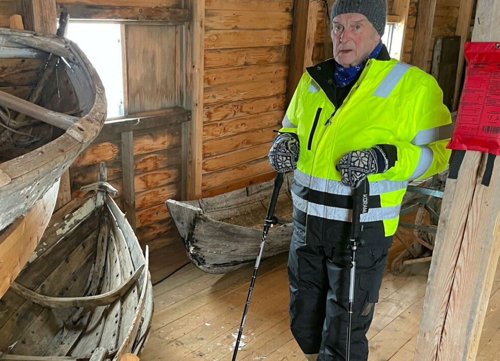 Jan Atle Samuelsen mener basken ble stående for forfall på museet, før den ble støttet opp.
 Foto: Birgitte Wisur Olsen