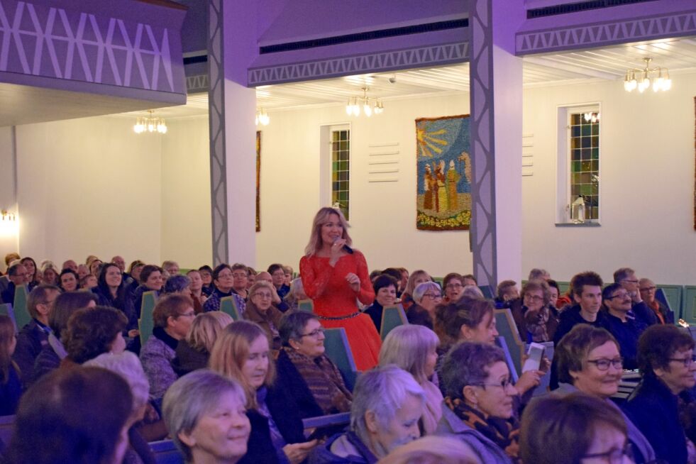 Kirken var fullsatt for kveldens konsert.
 Foto: Birgitte Wisur Olsen
