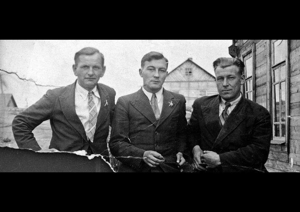 DEKORERTE PARTISANER:
Fra venstre Håkon Halvari, Richard Johansen og Arthur Øyen, de to første har fått tildelt Den røde stjernes orden.
 Foto: Vadsø museum