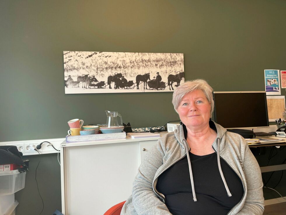 Museumsleder Elisabeth Erke har startet jakten på ledige sentrumslokaler i Tanabru som kan egne seg til midlertidige utstillingslokaler. For et nybygg er i det blå.
 Foto: Birgitte Wisur Olsen