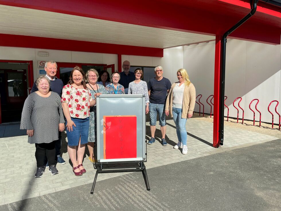 Rigmor Anthi Restrepo, Martin Heitmann, Elle Aikio, Anu Nilsen, Arne Nilsen, Toril Arntsen, Lillian Saua, Arnfinn Bønå, Kjelfrid Kjølås og Jan P. Svendsen. Flere frivillige har vært med, men var ikke med på bildet; Alf-Erling Isaksen, Anne Bergitte Henriksen, Inger Varsi, Annbjørg Johansen, Liv E. Hammer og Svanhild Kristiansen.
 Foto: Birgitte Wisur Olsen
