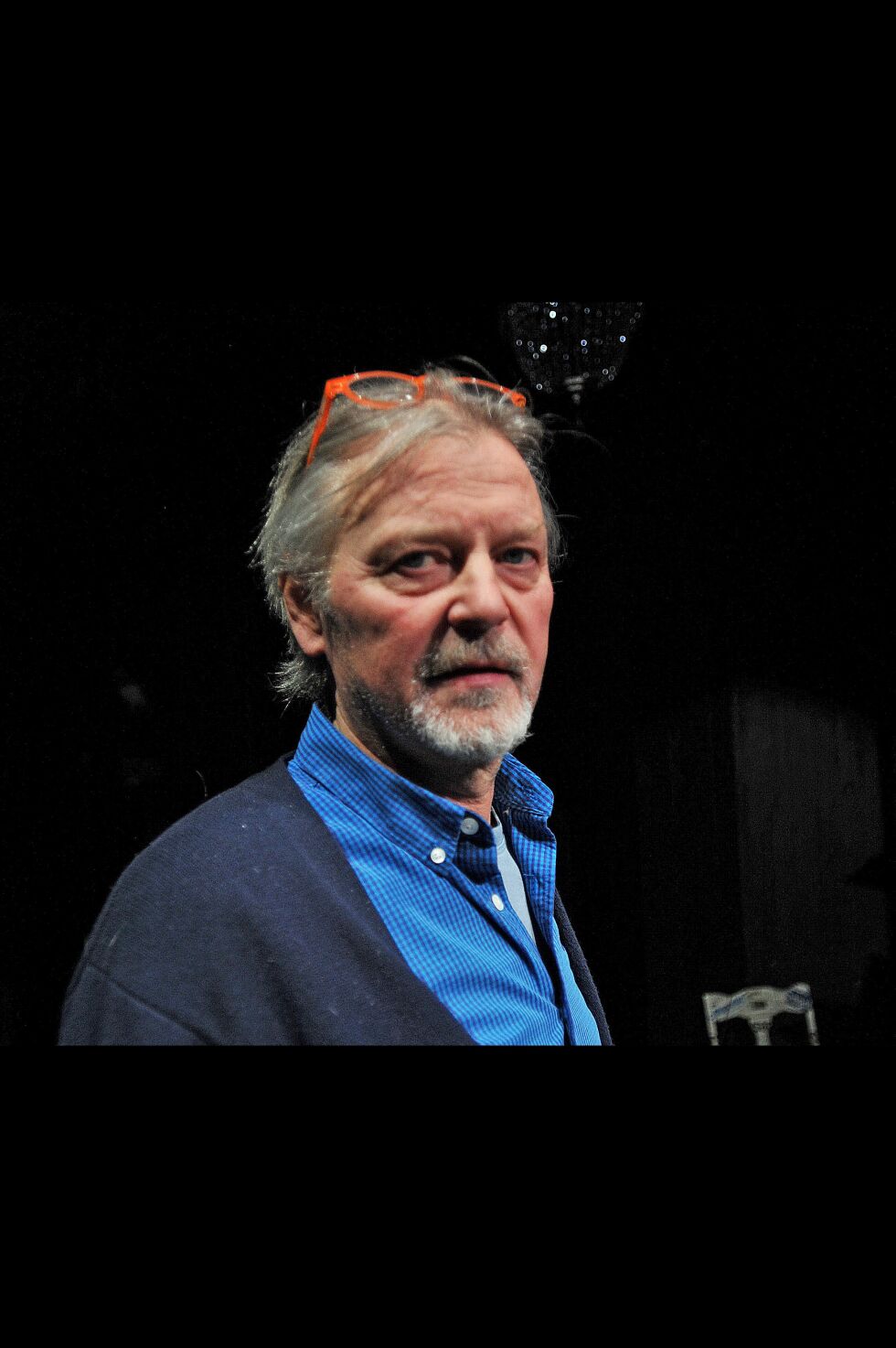 Teatersjef Rolf Degerlund skrev brev til den videregående skolen i bygda og anbefalte astmatikere og allergikere mot å se skoleforestillingen torsdag.
 Foto: Erik Brenli