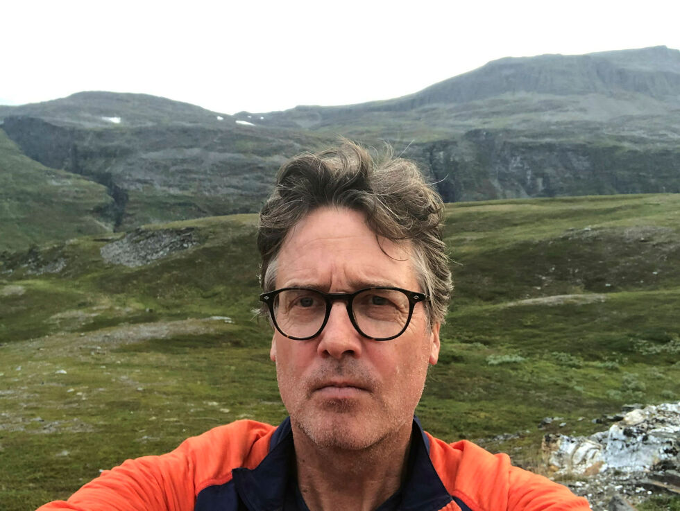 Jon-Andreas Lange i Dalan advokatfirma DA har på vegne av berørte reindriftssamer anket vedtak om forhåndstiltredelse for 420 kV-linja mellom Skaidi og Melkøya inn til Høyesterett. Kontroll- og konstitusjonskomiteen på Stortinget har uttrykt et ønske om at «Fosen» ikke skal skje igjen. 
– Energidepartementet har helt konsekvent ikke brydd seg, sier Lange, og etterlyser klare lovregler mot å tillate bygging, før en sak er endelig avgjort.
 Foto: privat