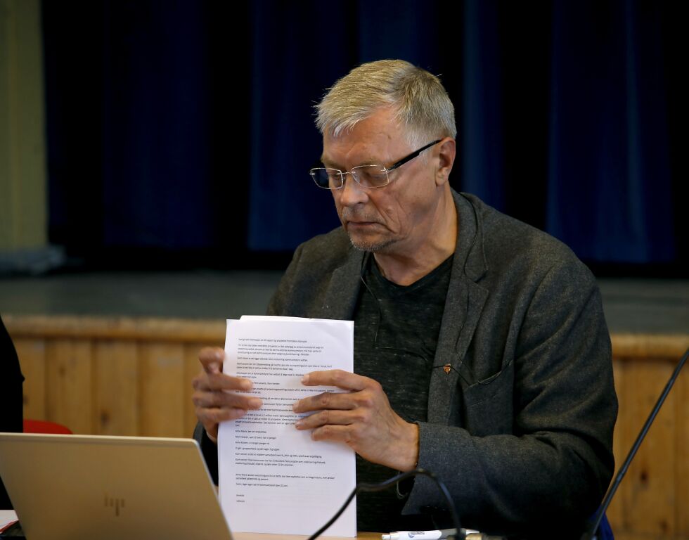 Rådmann Kurt Maurstad trenger nabohjelp for å få ryddet vekk uønskede restanser i saksbehandlingen innen pleie og omsorg.
 Foto: June Helen Bjørnback