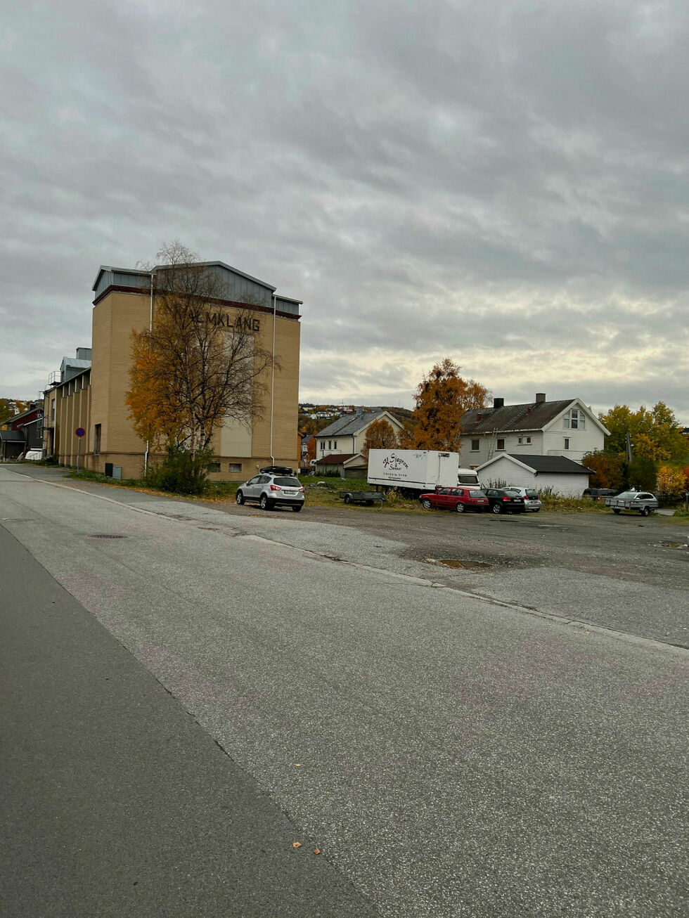 Kirkens Bymisjon og Moder Nord fikk Malmklang og parkeringsplassen gratis som opsjon i halvannet år av kommunestyret.
 Foto: Hallgeir Henriksen