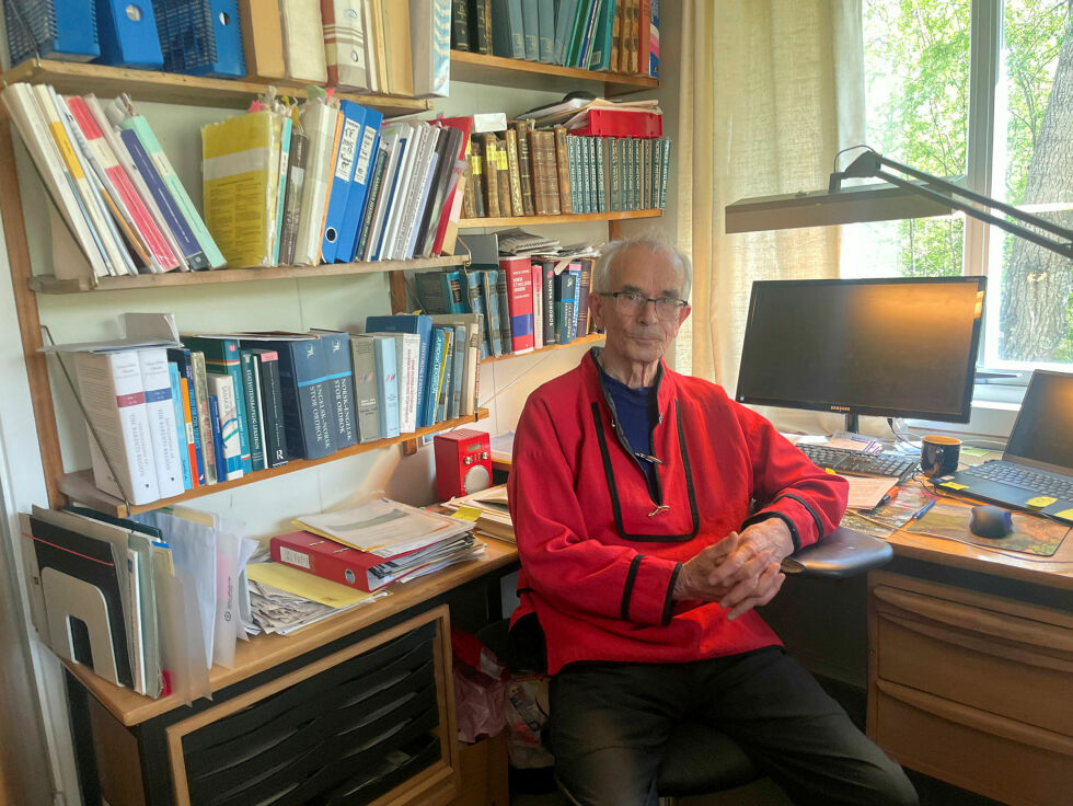 Steinar Pedersen tok for seg de historiske linjene i myndighetenes lakseforvaltning i sitt foredrag.
 Foto: Birgitte Wisur Olsen