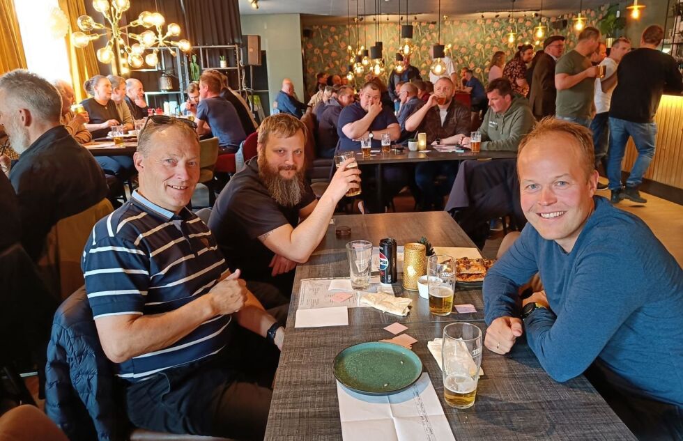 Uno, Jørn Uno og Espen Mikkelsen (fra venstre) fikk sammen med vaktleder Svein Reiersen førstevalget - som var Báišjohka i Karasjok kommune.
 Foto: Privat