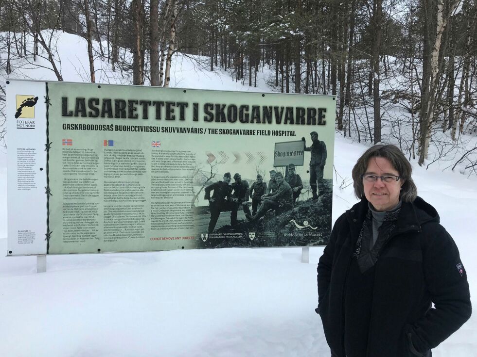 Su­san­ne Tech Siekaup gikk ny­lig i fot­spo­re­ne et­ter far­en, her ved Lasarettmoen i Skog­an­var­re.
 Foto: Roger Albrigtsen