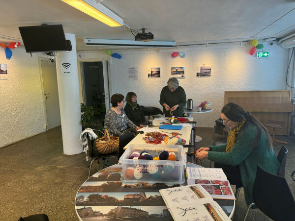 Kaffekoppen og duodji, historier, fliring og joiking