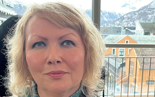 – Sørg for at du er trygg. Ring heller politiet