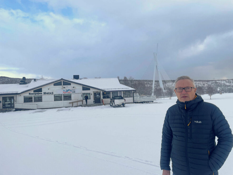 Tanaordfører Jon Erland Balto sier det er helt klart uheldig at Tanabru nå blir stående uten hotell.
 Foto: Birgitte Wisur Olsen