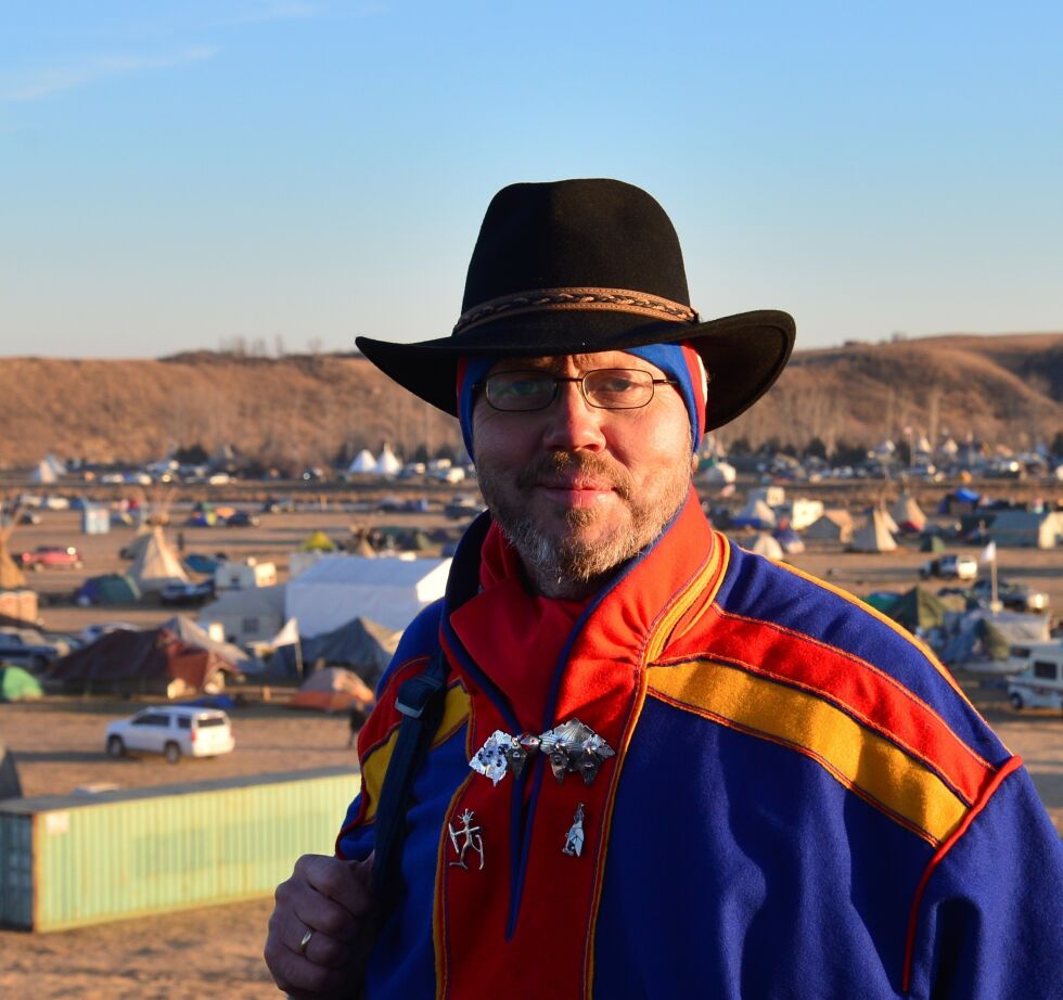 Land i bytte mot land, slår professor Øyvind Ravna fast. Hans artikkel «Restitusjon og gjenoppretting i norsk urfolksrett» er antatt i den vitenskapelige publikasjonen Lov og Rett. Bildet er tatt på Standing Rock i Dakota i USA.
 Foto: Privat