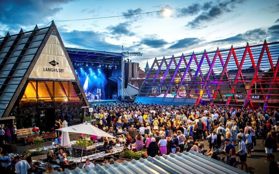 Musikk-, kunst- og kulturarenaen SALT ligger «på kaikanten», ikke langt unna operaen. (Foto: SALT)