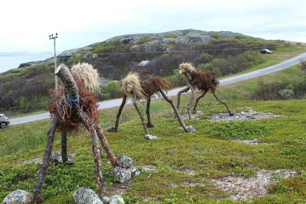 Skulpturer i Finnmarks-naturen