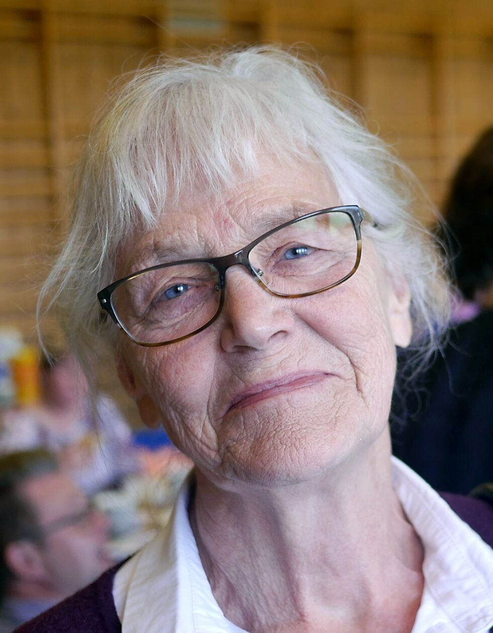 - Vi krever at vi blir behandlet på lik linje med andre innbyggere i kommunen, sier leder for Gjesvær bygde- og idrettslag, Leonora T. Johansen. Hun mener at saken som omhandler skuterløype til bygda er et eksempel på at kommuneledelsen inntar ei alt for lunken holdning overfor folk i Gjesvær.
Foto: Geir Johansen