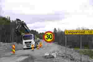 Veiaksjonister stopper trafikken på Storfjellet