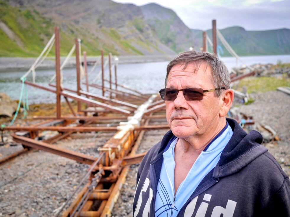 Åge Hansen har drevet slippen på Sarnes i 30 år. Han forventer en god del båter i løpet av høsten.
 Foto: Geir Johansen